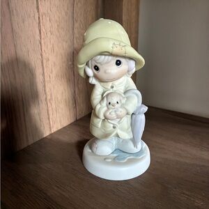 💕Precious Moments Figurine “An Event For All Seasons”